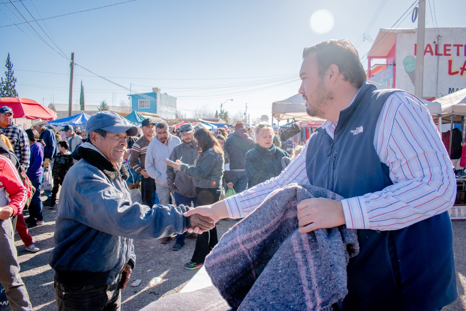 Camargo Entrega Presidente Jorge Aldana M S De Cobijas En La