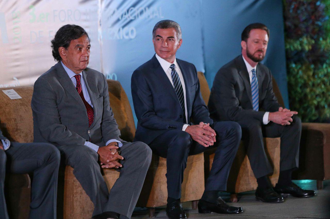 Clausura gobernador de Puebla foro Internacion de energia