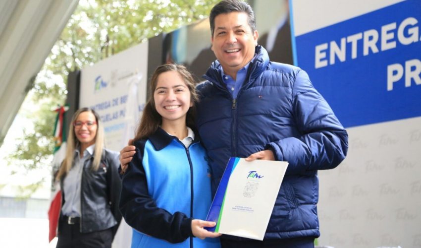 ENTREGA EL GOBERNADOR DE TAMAULIPAS BECAS PARA ESCUELAS PÚBLICAS DE LOS PROGRAMAS PROPÓSITO Y VIRTUD