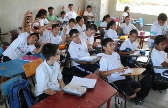 Regresan a clases más de un millón de estudiantes de nivel básico