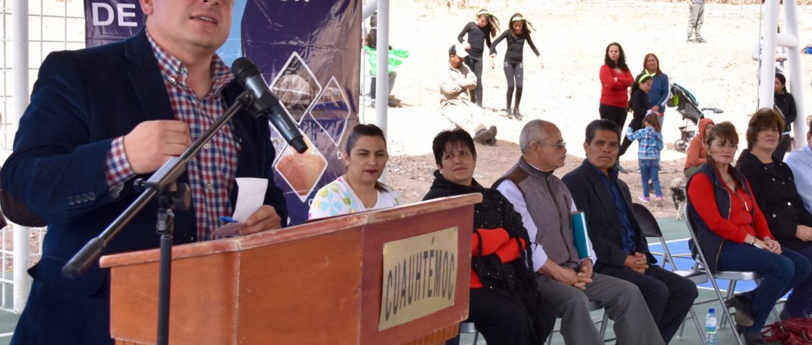 Entregan domos y canchas en las primarias Cuauhtémoc y Cuauhtémoc 2689; inversión: 3.1 mdp