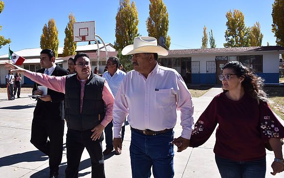 Cuauhtemoc | Evalúa alcalde Carlos Tena necesidades en escuelas