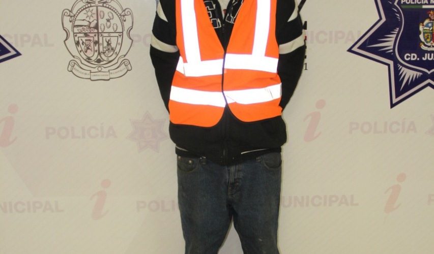 Policías municipales arrestaron a sujeto por el delito de robo a comercio con violencia