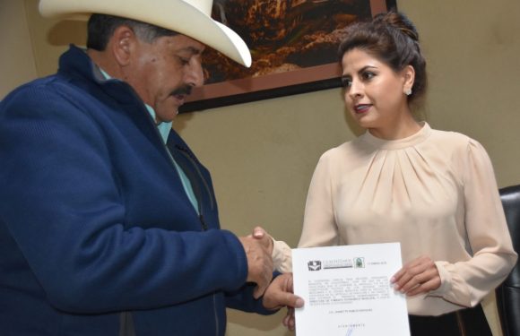 Cuauhtemoc | ENTREGA ALCALDE NOMBRAMIENTO A NUEVA DIRECTORA DE FOMENTO ECONÓMICO