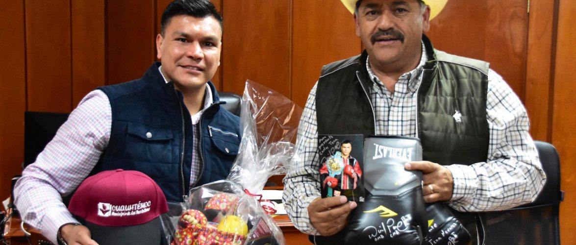 Cuauhtémoc | Recibe alcalde a ex campeón de boxeo Daniel Ponce de Leon