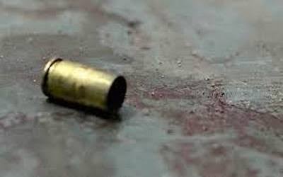 Chihuahua |Lo balean desde auto en movimiento