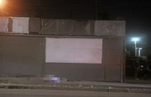 Mujer es asesinada a puñaladas y golpes por su hijo.