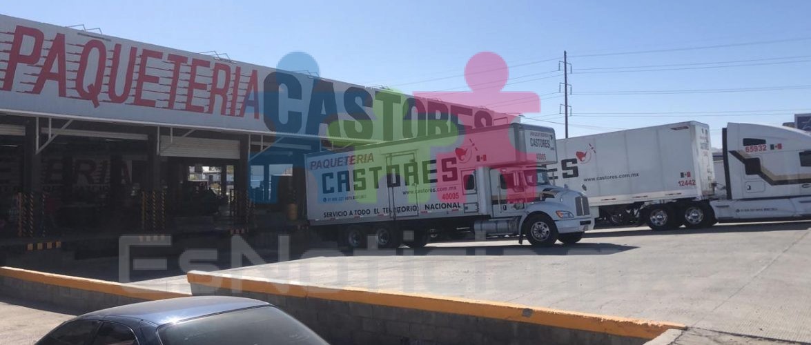 Empleado de paquetería termina con una pierna lesionada