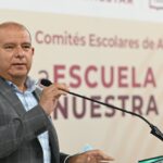 Celebra Cuauhtémoc Estrada apoyos directos a escuelas de la federación mientras otros regalan terrenos; “hay dos visiones de gobierno”