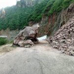 Apoya Gobierno del Estado con retiro de material de deslaves ocasionados por las lluvias en la carretera a Batopilas